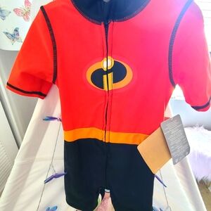 Disney The Incredibles boys swimsuit size 2T NWT